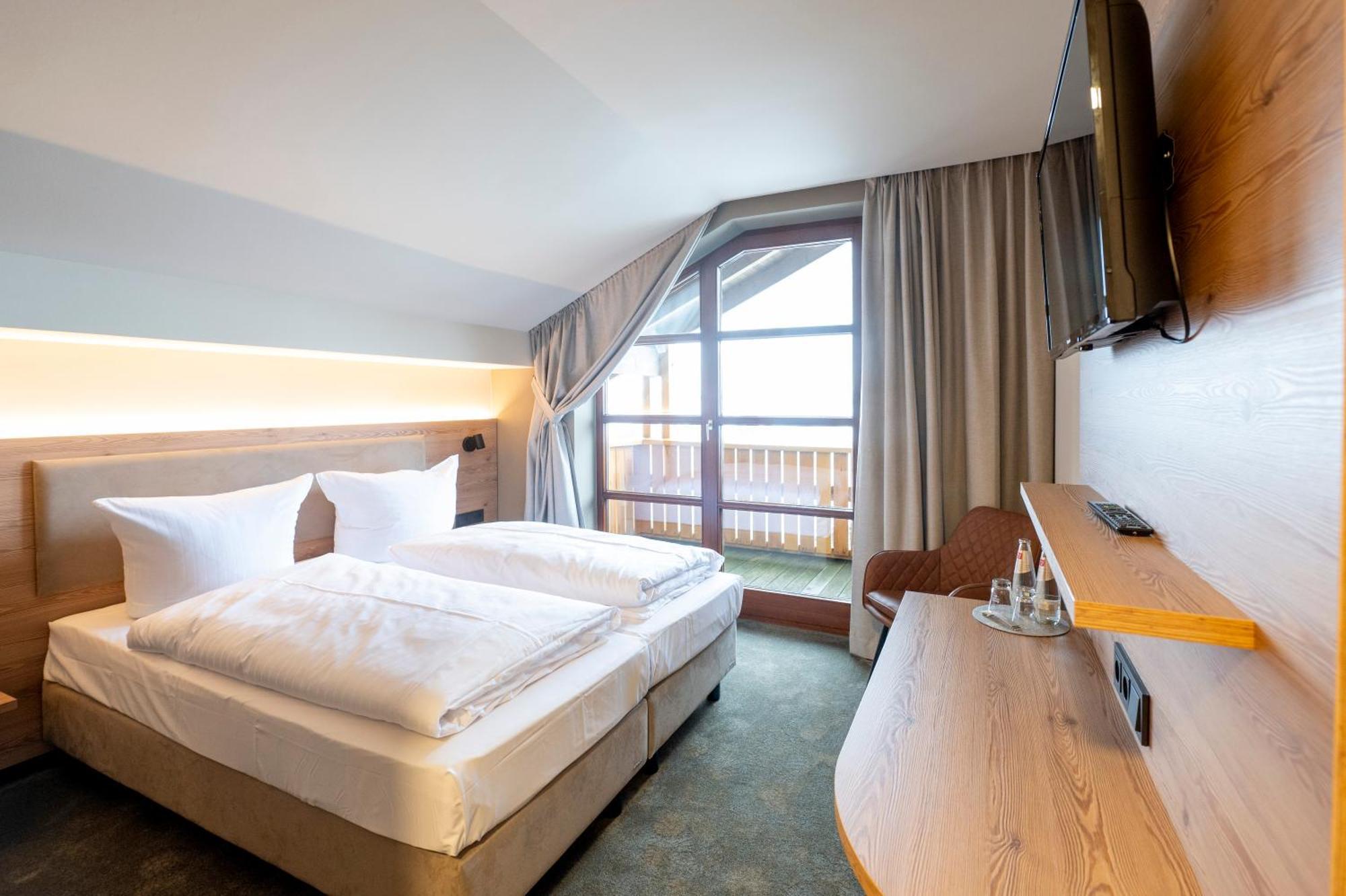 Hotel Berghof Petersberg  Extérieur photo
